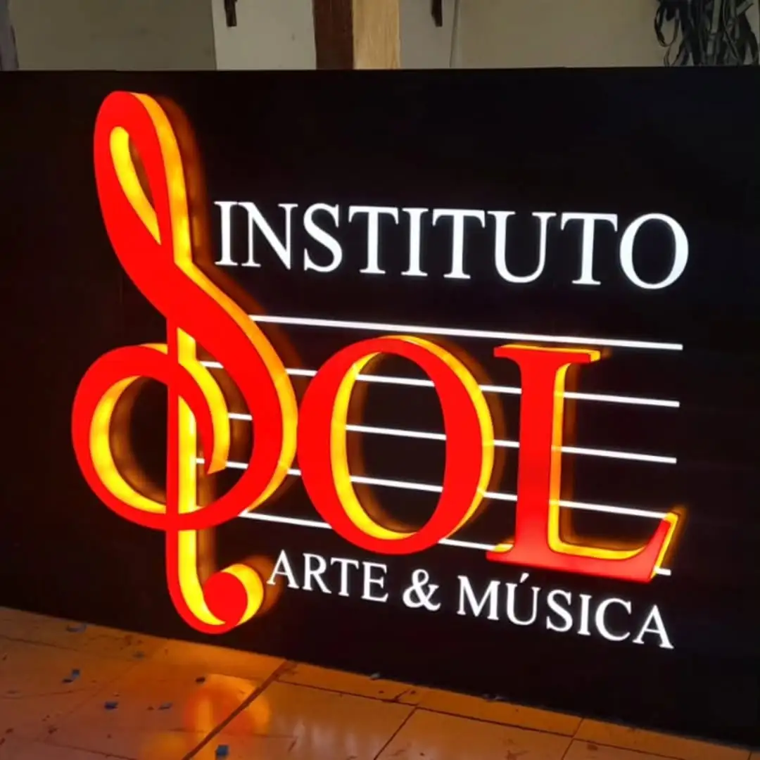 Materiales para letreros comerciales en Panamá